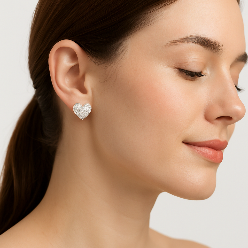 Pendientes Corazón Diamante en uso